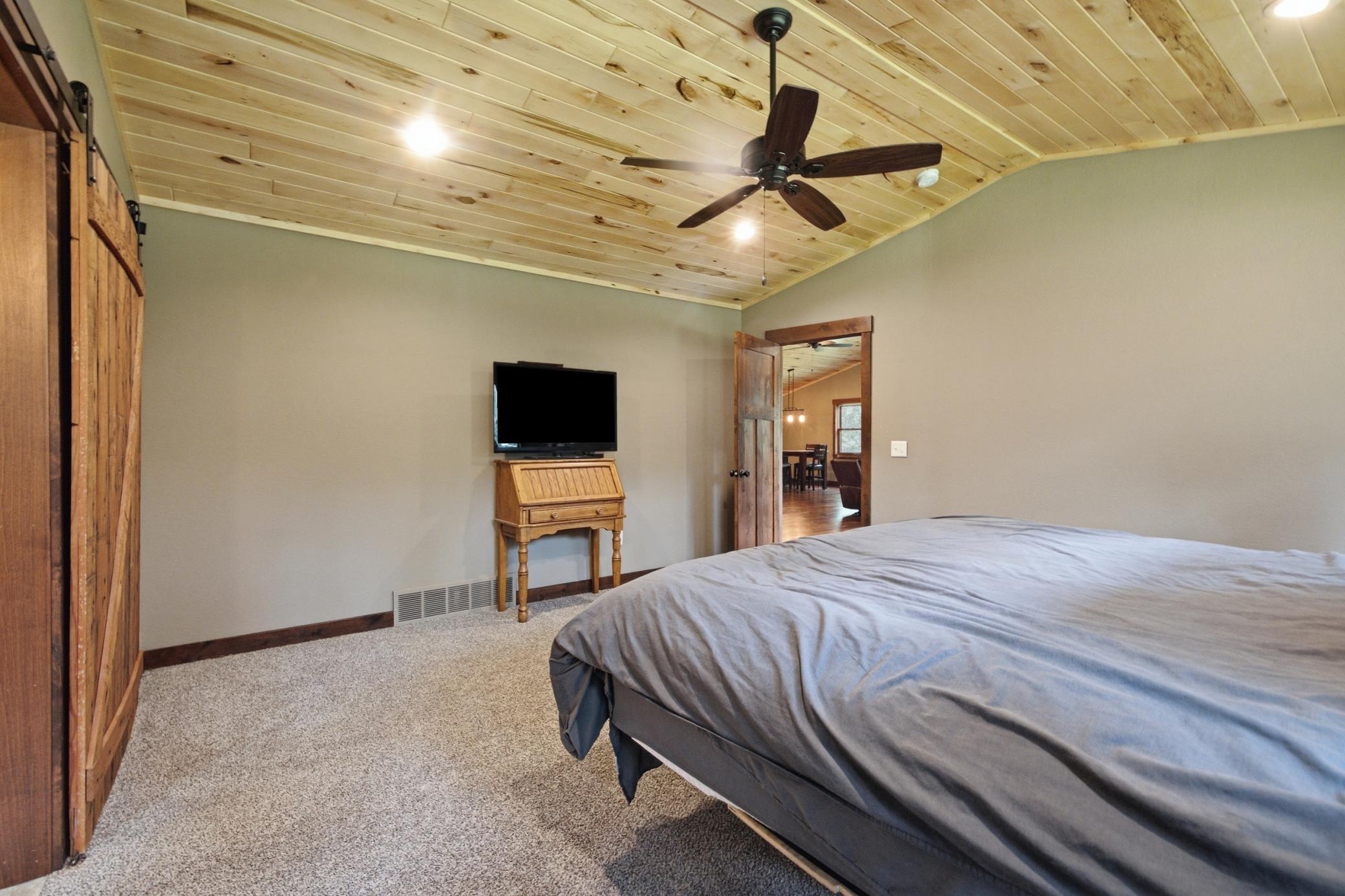 2017 single family home for sale at 3800 Branch Trail in Pequot Lakes, MN — 5 bed, 3 bath (photo 12 of 76)