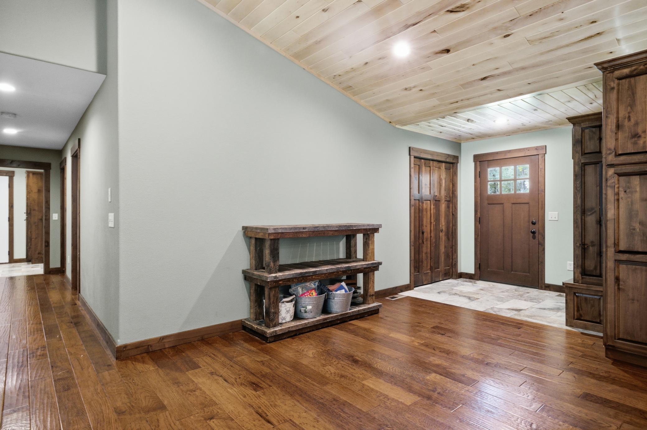 2017 single family home for sale at 3800 Branch Trail in Pequot Lakes, MN — 5 bed, 3 bath (photo 22 of 76)