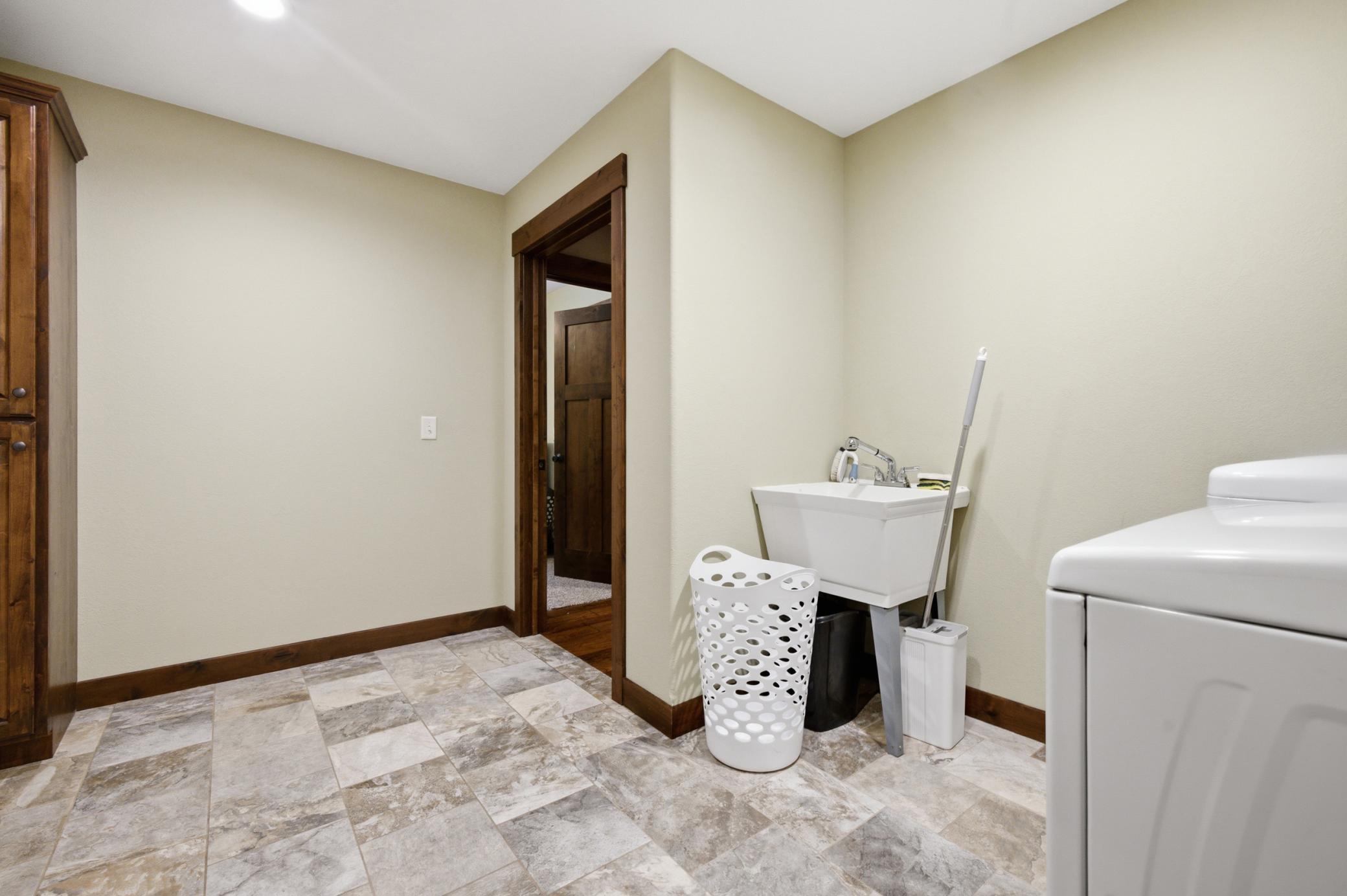 2017 single family home for sale at 3800 Branch Trail in Pequot Lakes, MN — 5 bed, 3 bath (photo 29 of 76)