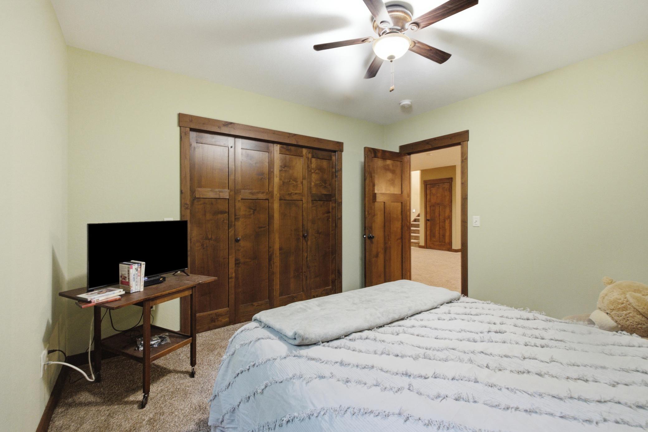 2017 single family home for sale at 3800 Branch Trail in Pequot Lakes, MN — 5 bed, 3 bath (photo 38 of 76)
