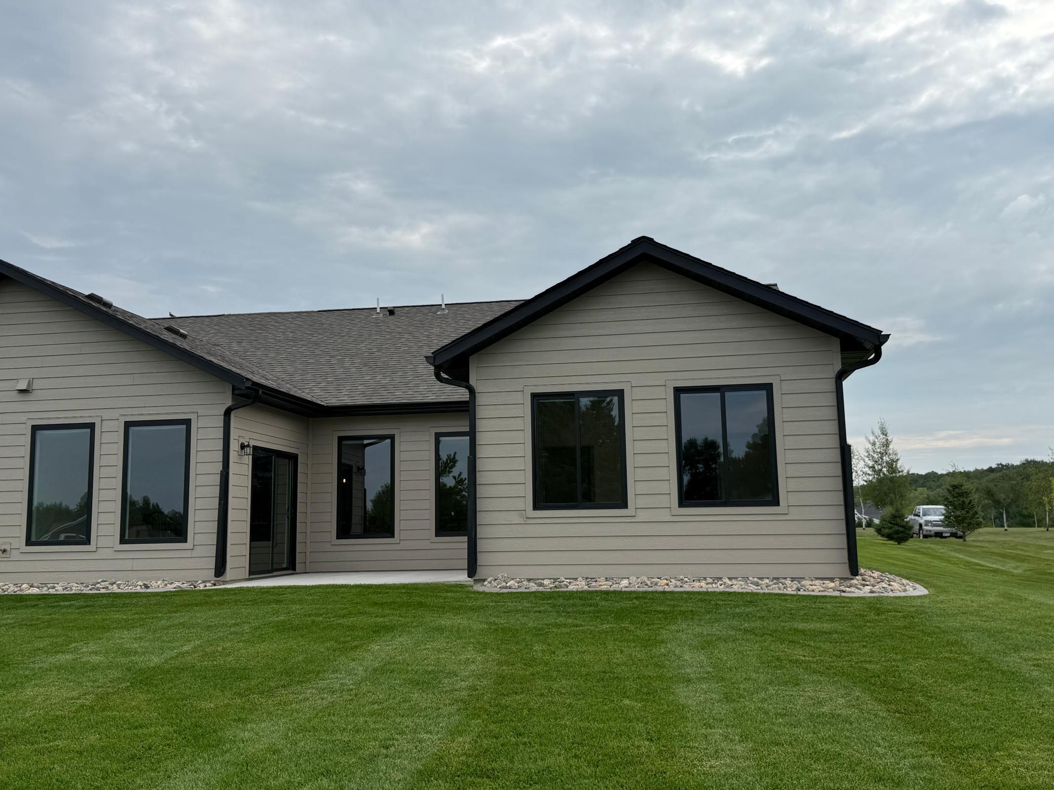 2024 twin home for sale at 117 Altavista Drive in Detroit Lakes, MN — 3 bed, 2 bath (photo 7 of 37)