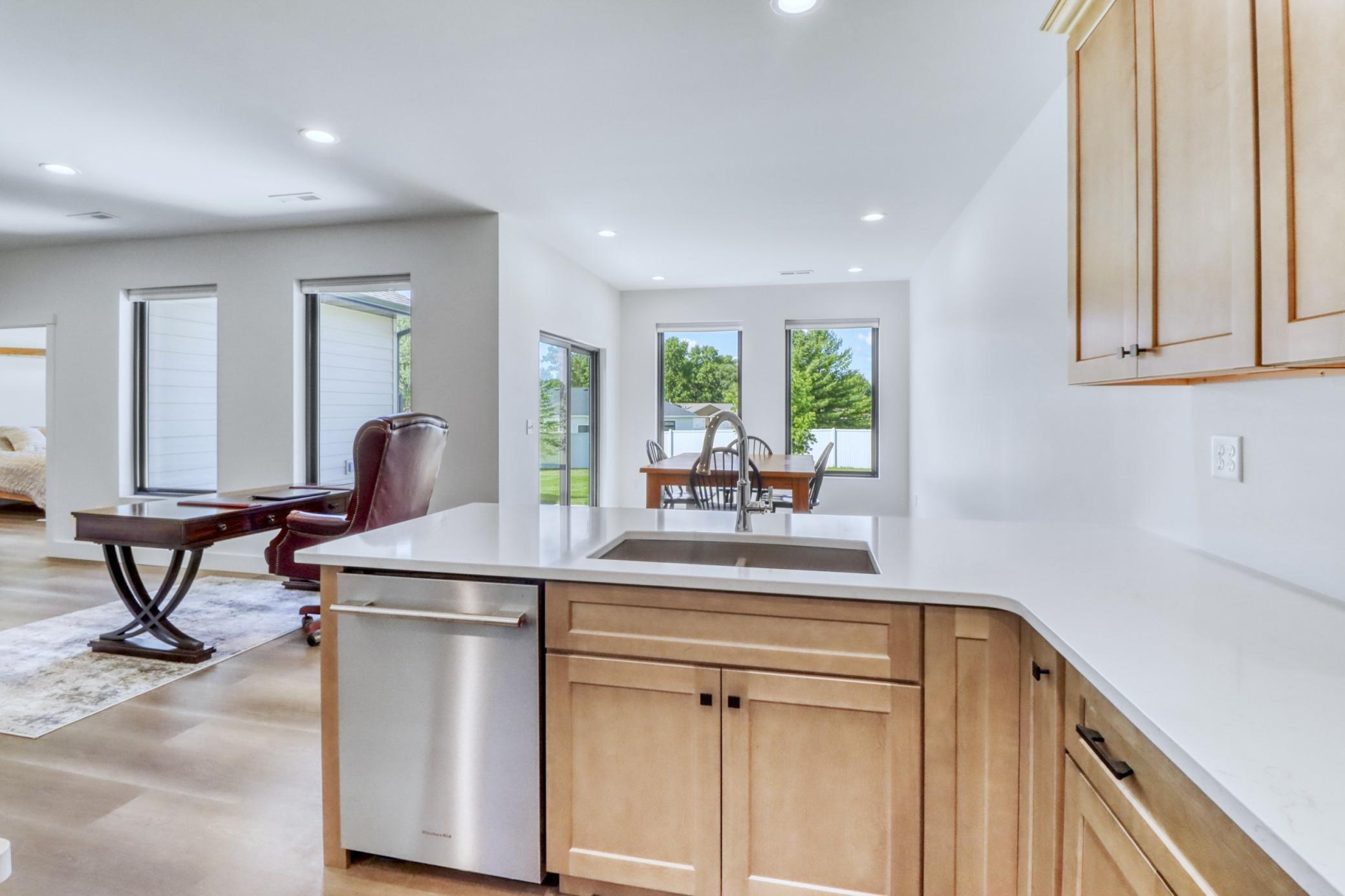 2024 twin home for sale at 117 Altavista Drive in Detroit Lakes, MN — 3 bed, 2 bath (photo 18 of 50)