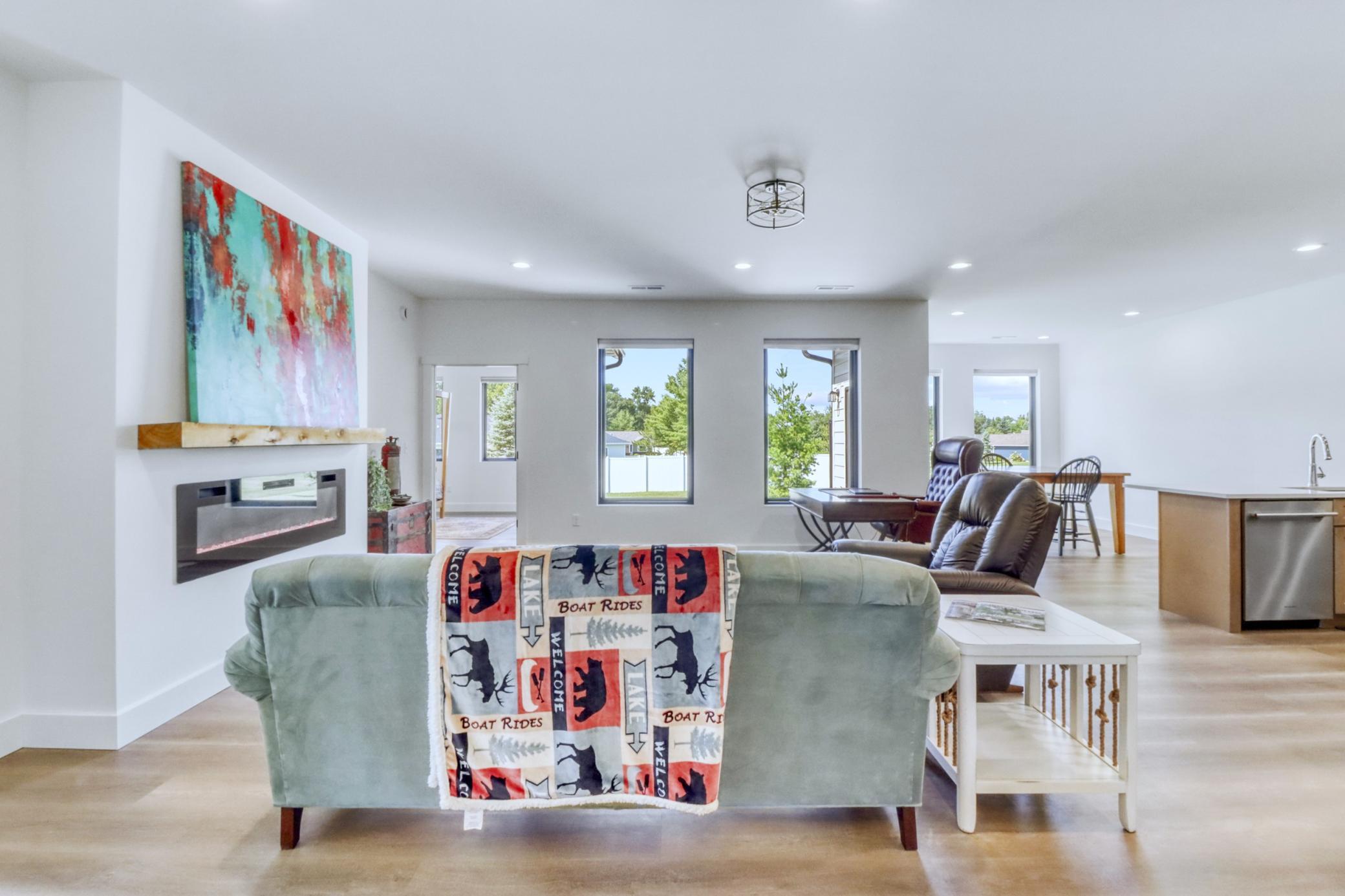 2024 twin home for sale at 117 Altavista Drive in Detroit Lakes, MN — 3 bed, 2 bath (photo 25 of 50)