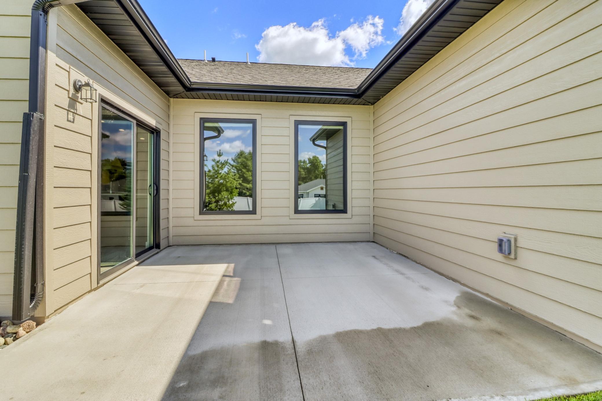 2024 twin home for sale at 117 Altavista Drive in Detroit Lakes, MN — 3 bed, 2 bath (photo 8 of 50)