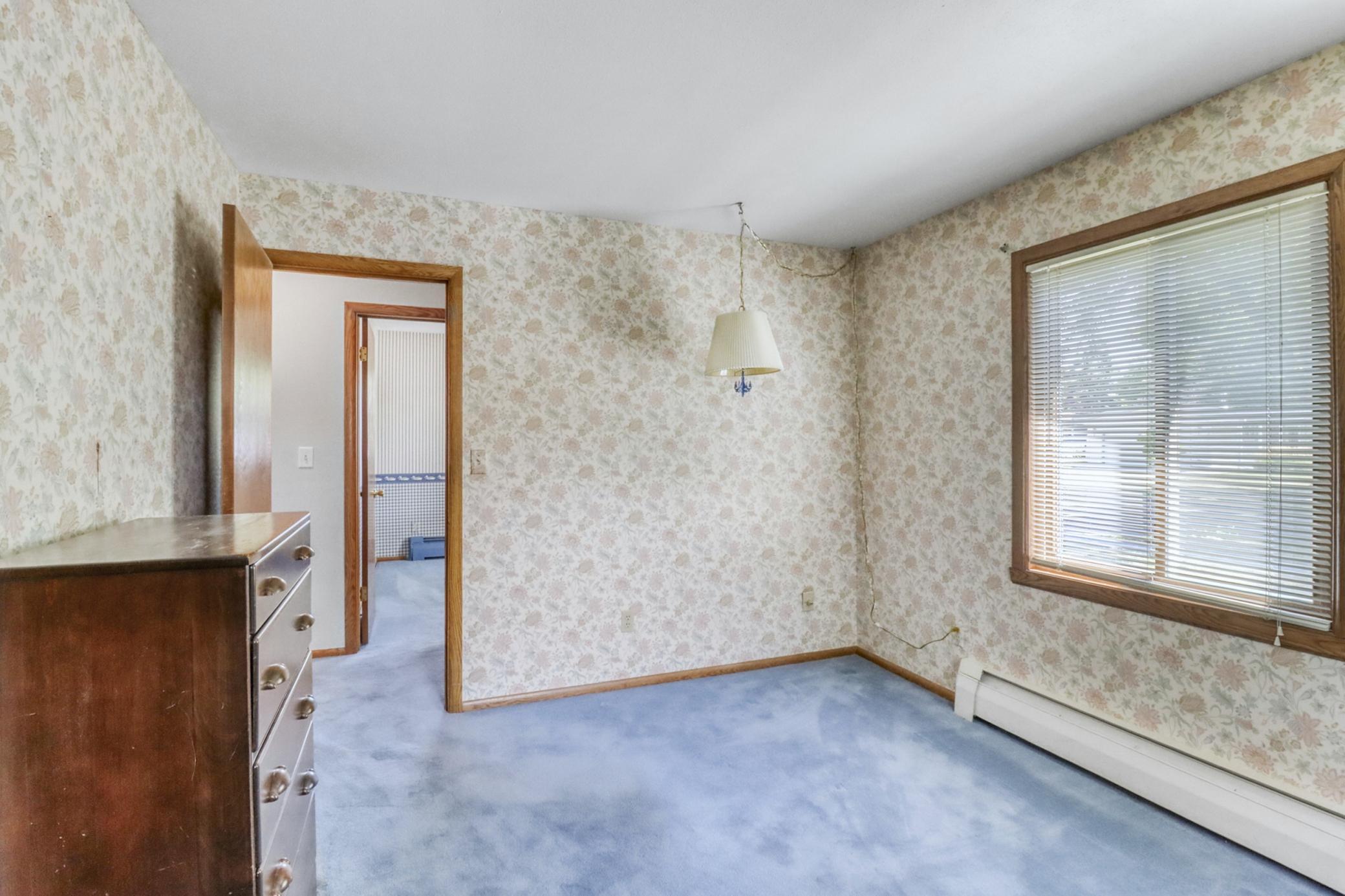 1967 single family home for sale at 2307 11th Street S in Fargo, ND — 4 bed, 2 bath (photo 27 of 46)