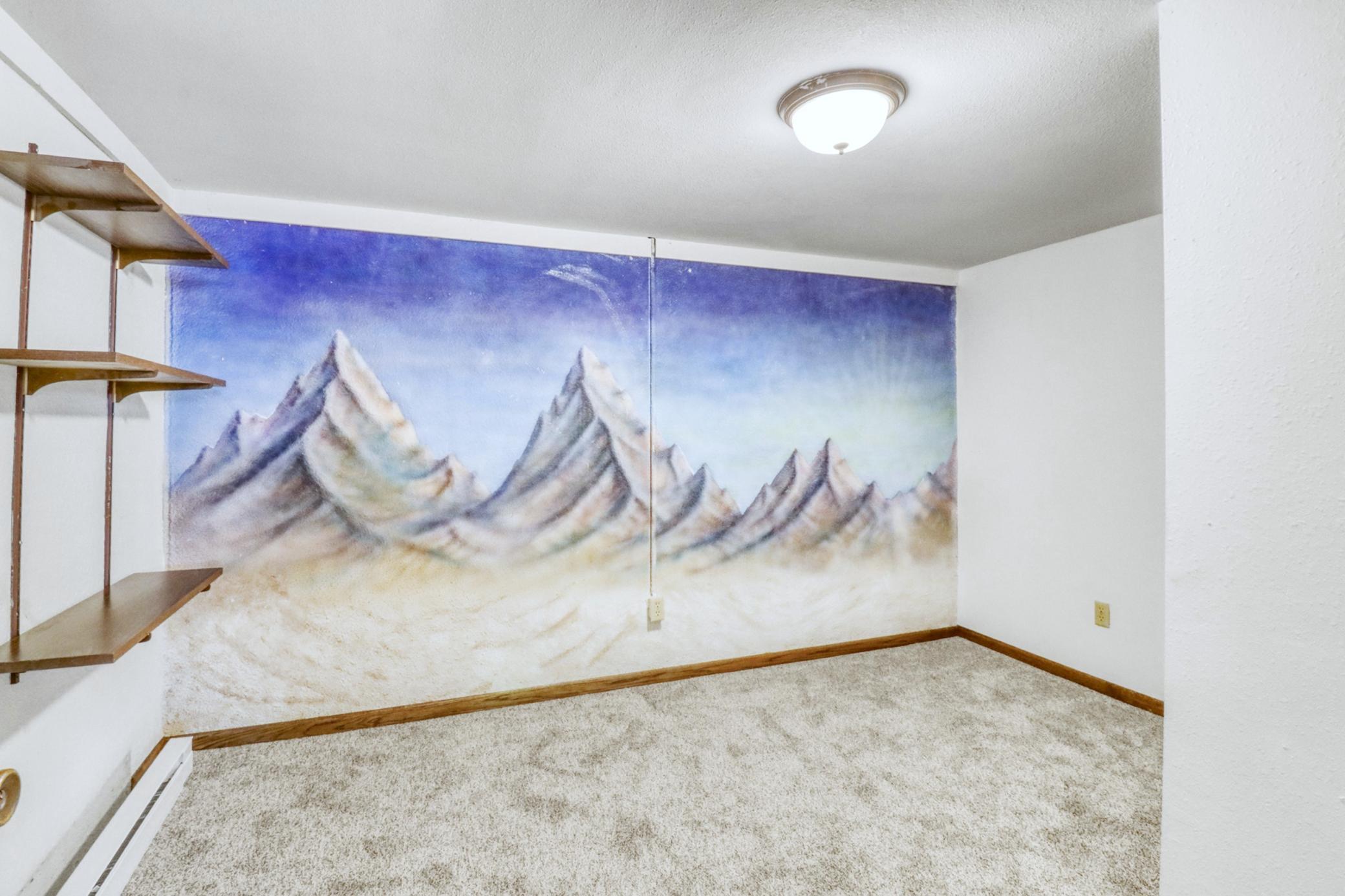 1967 single family home for sale at 2307 11th Street S in Fargo, ND — 4 bed, 2 bath (photo 38 of 46)