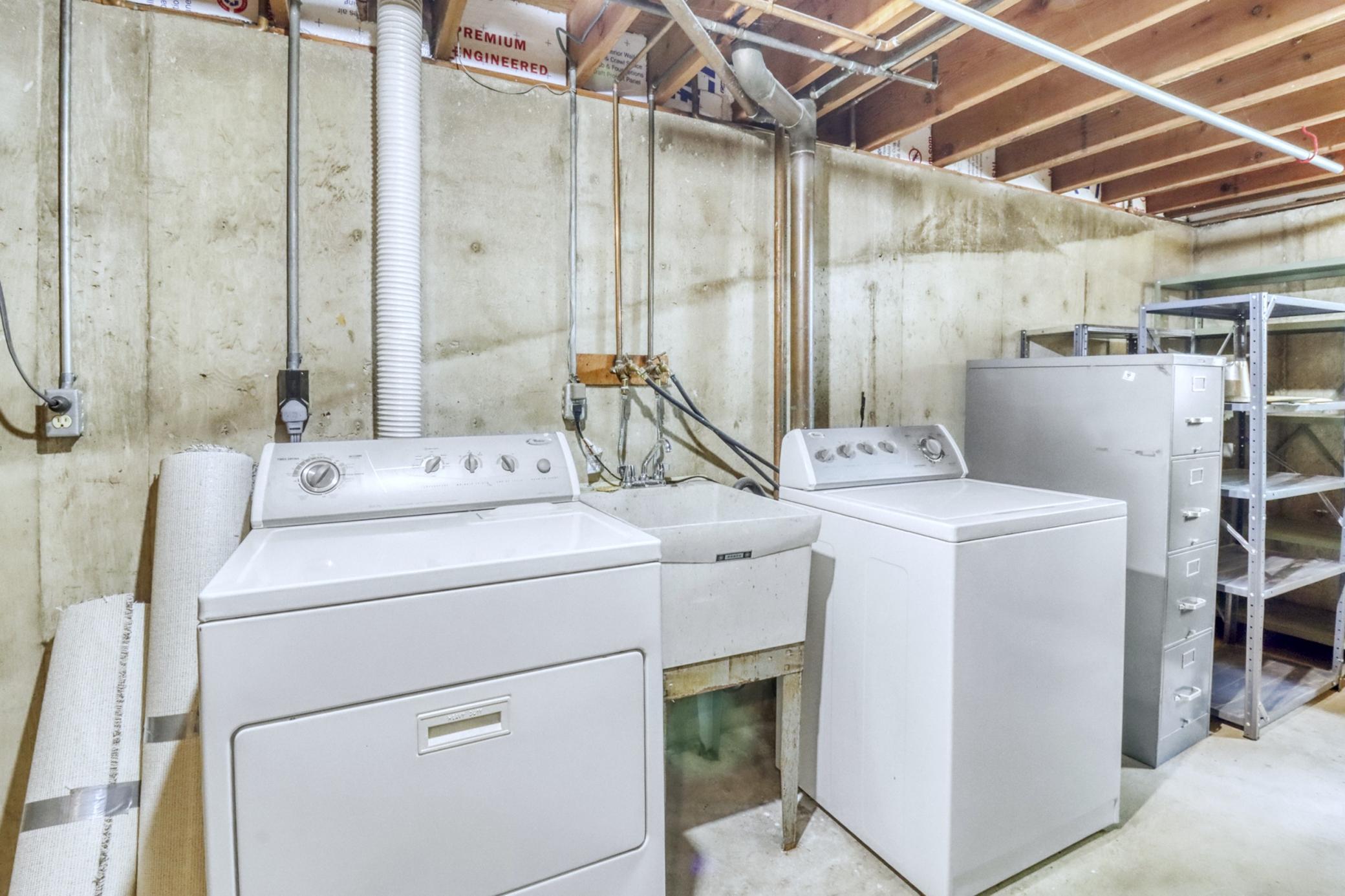 1967 single family home for sale at 2307 11th Street S in Fargo, ND — 4 bed, 2 bath (photo 39 of 46)