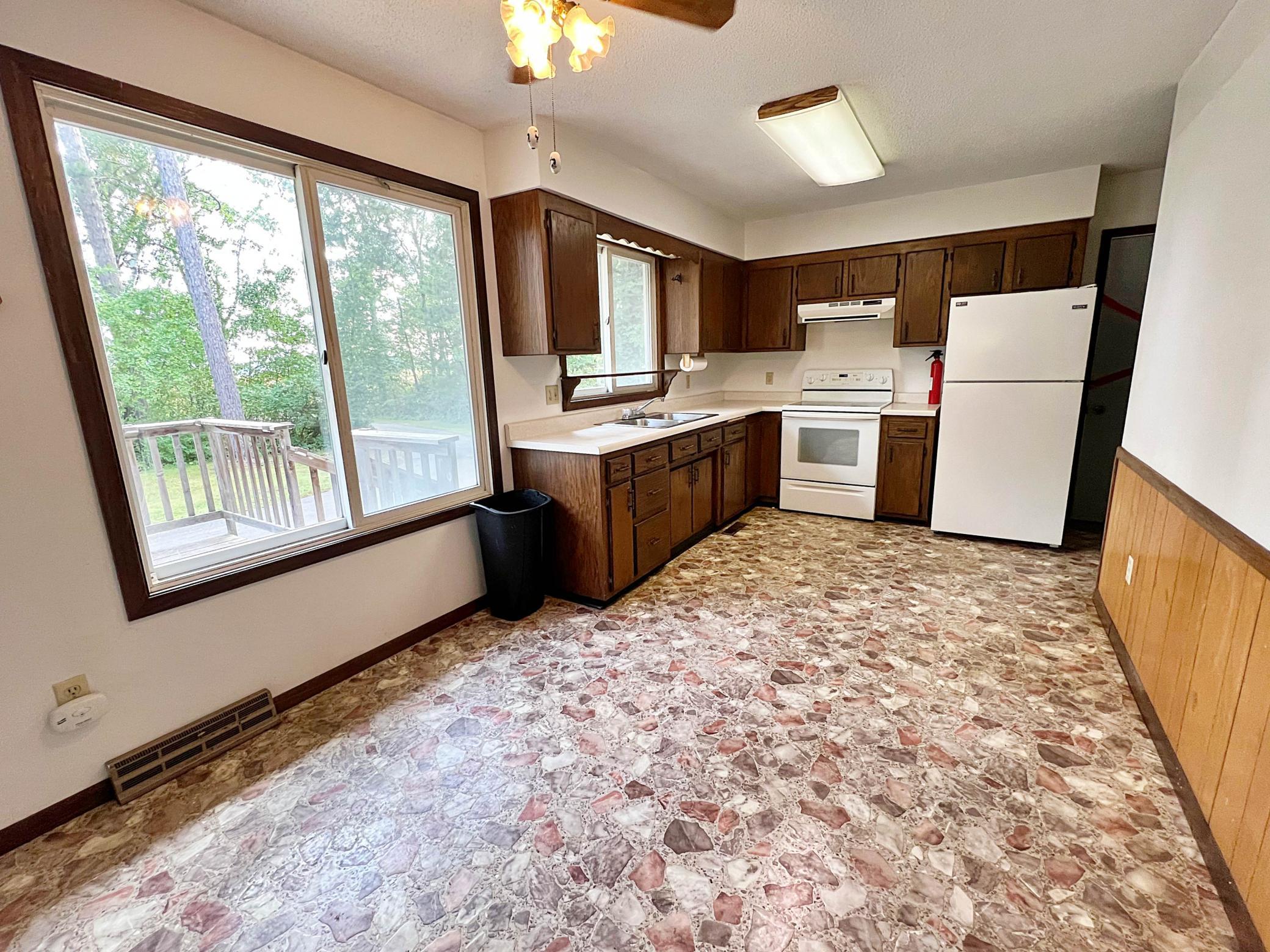 1983 single family home for sale at 38628 305th Street in Aitkin, MN — 2 bed, 2 bath (photo 4 of 17)