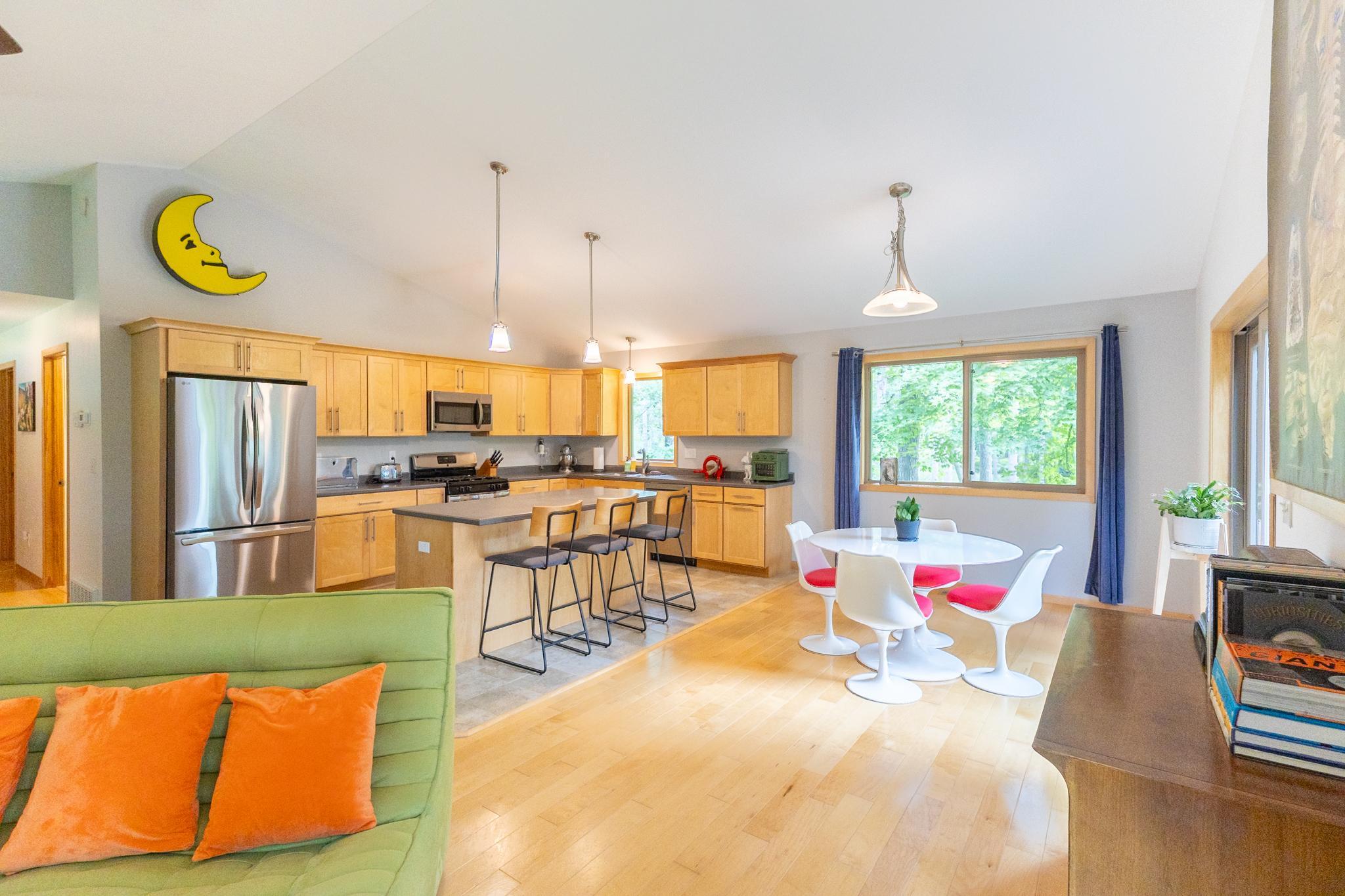 2011 single family home for sale at 4950 Sherman Drive NE in Bemidji, MN — 2 bed, 1 bath (photo 13 of 66)