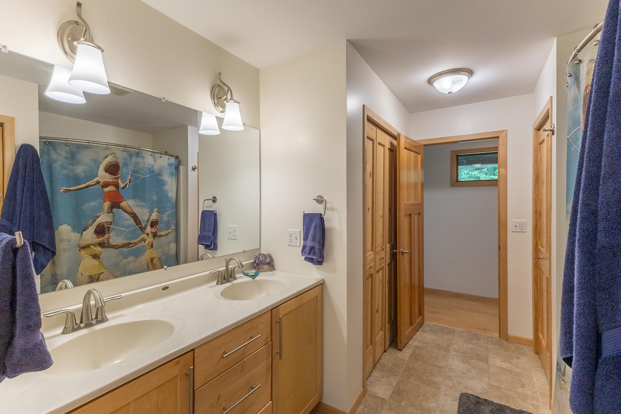 2011 single family home for sale at 4950 Sherman Drive NE in Bemidji, MN — 2 bed, 1 bath (photo 35 of 66)