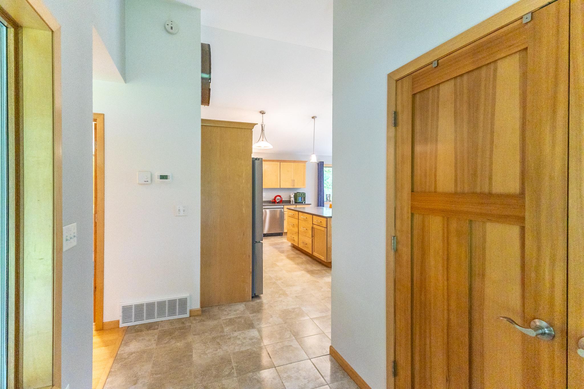 2011 single family home for sale at 4950 Sherman Drive NE in Bemidji, MN — 2 bed, 1 bath (photo 6 of 66)