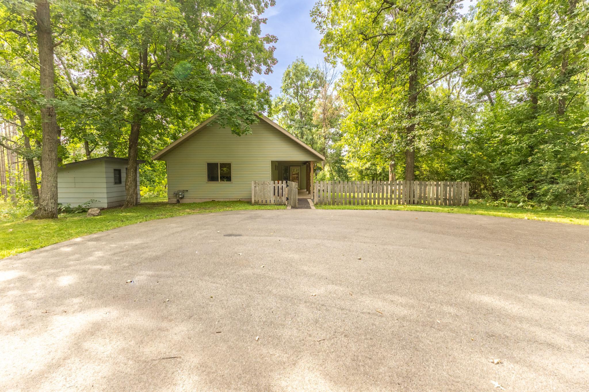 2011 single family home for sale at 4950 Sherman Drive NE in Bemidji, MN — 2 bed, 1 bath (photo 52 of 66)