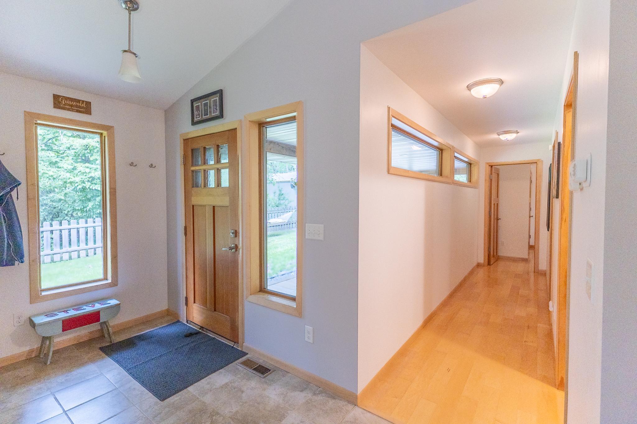 2011 single family home for sale at 4950 Sherman Drive NE in Bemidji, MN — 2 bed, 1 bath (photo 7 of 66)