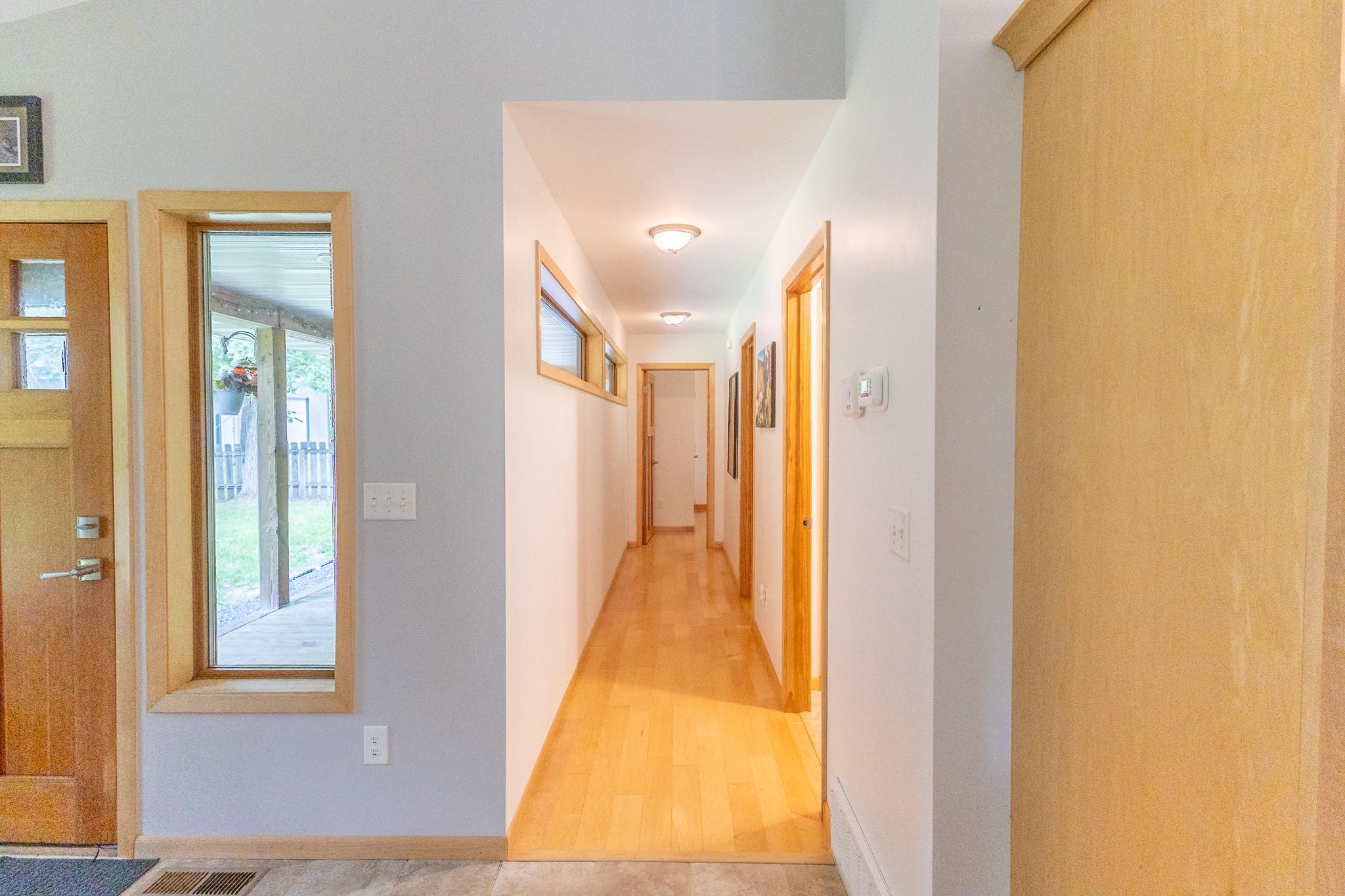 2011 single family home for sale at 4950 Sherman Drive NE in Bemidji, MN — 2 bed, 1 bath (photo 8 of 66)