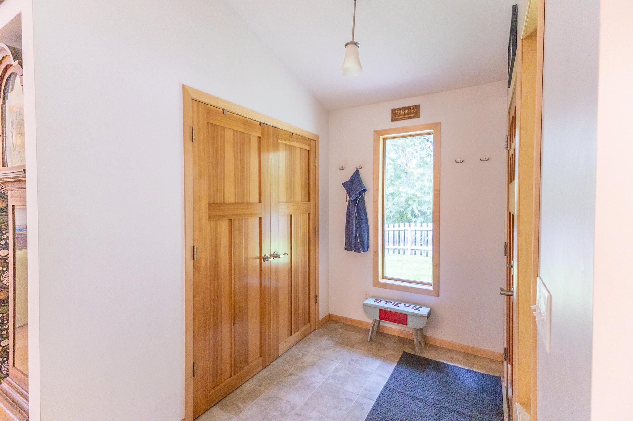 2011 single family home for sale at 4950 Sherman Drive NE in Bemidji, MN — 2 bed, 1 bath (photo 9 of 66)