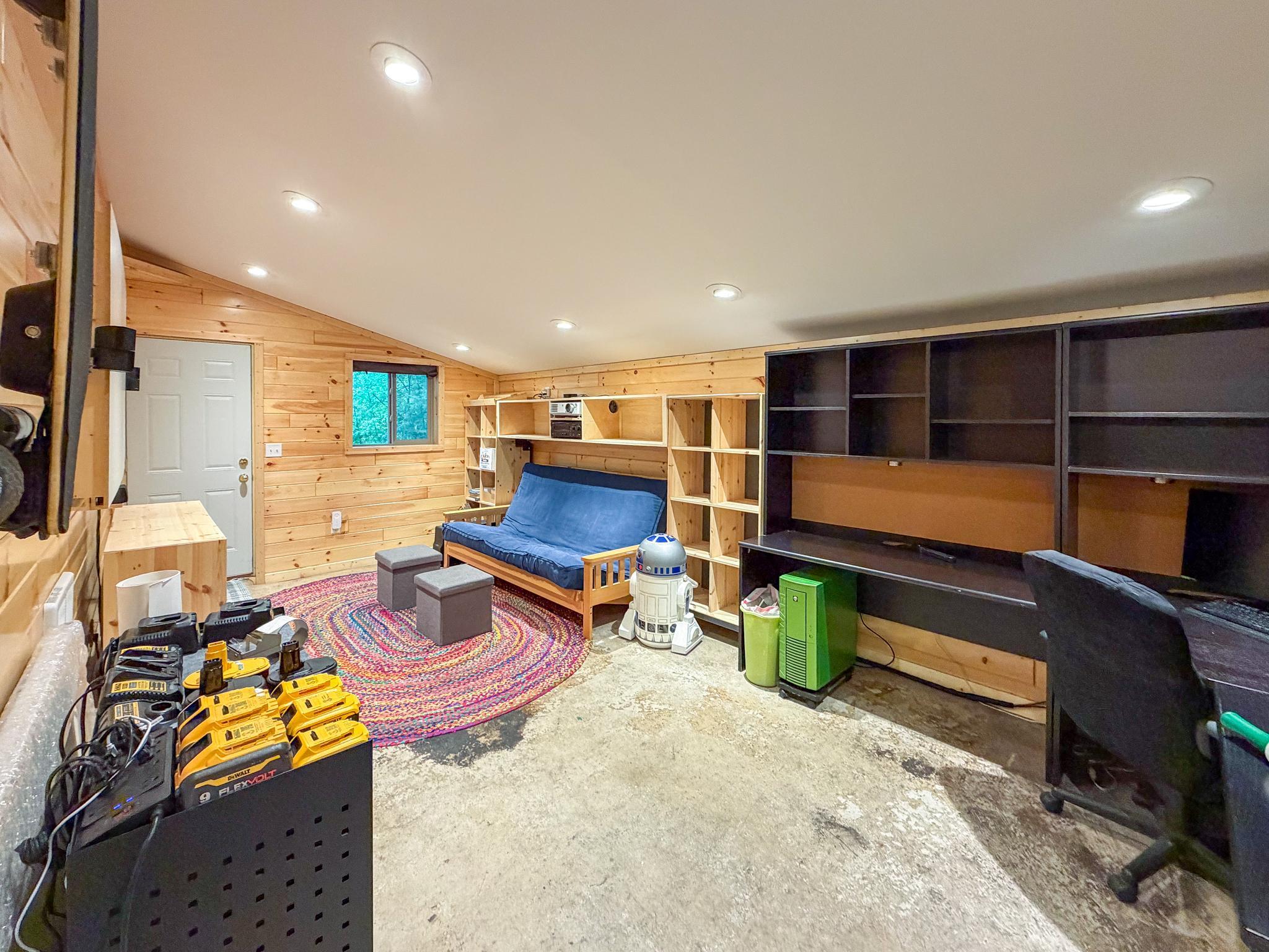 2011 single family home for sale at 4950 Sherman Drive NE in Bemidji, MN — 2 bed, 1 bath (photo 52 of 70)
