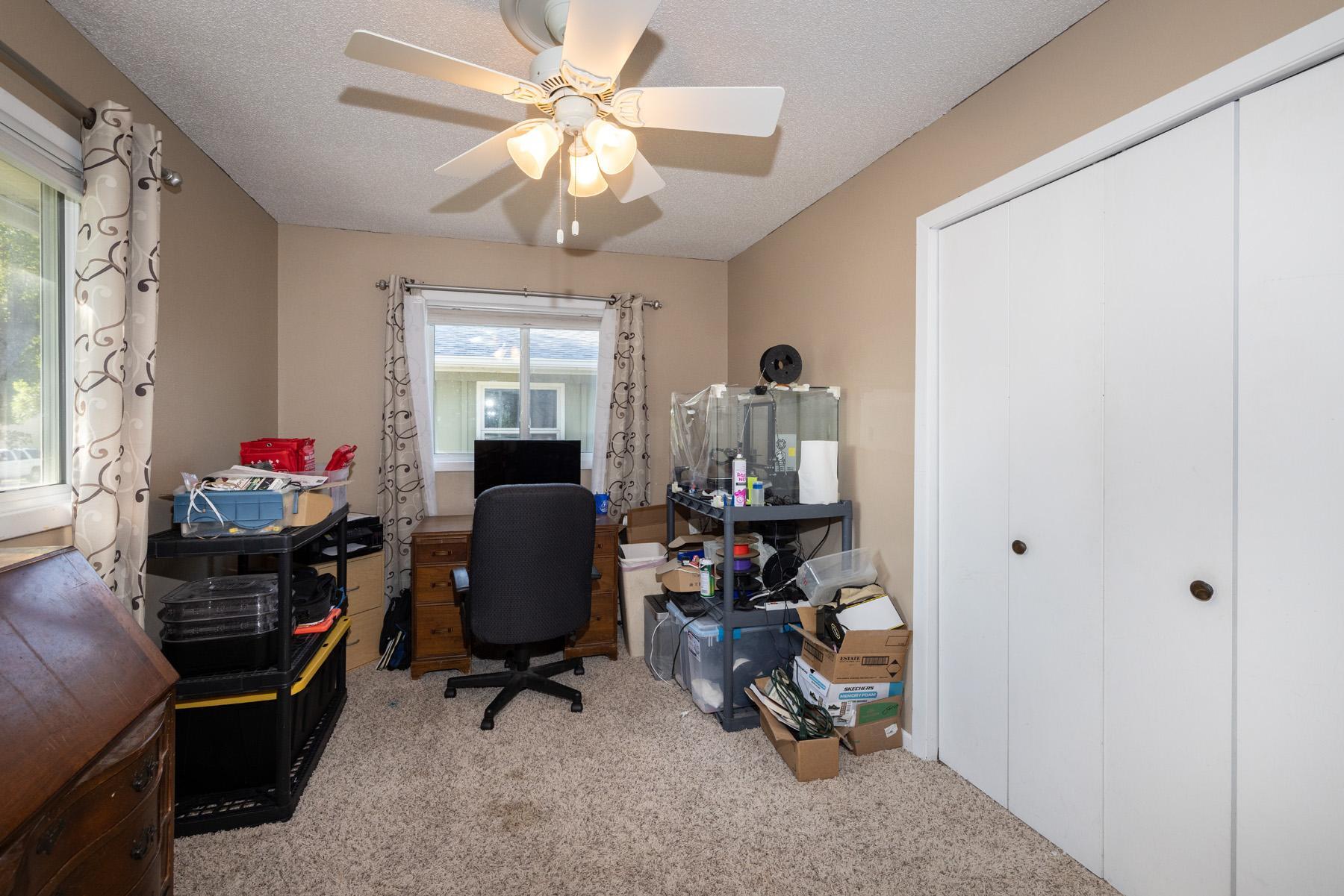 1974 single family home for sale at 312 3rd Avenue E in Halstad, MN — 4 bed, 2 bath (photo 19 of 33)