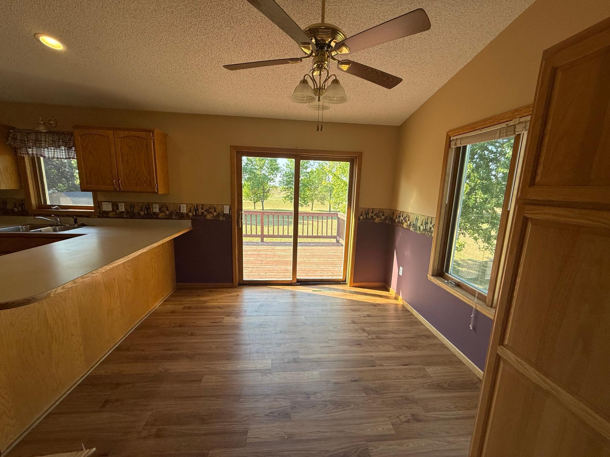 1994 single family home for sale at 621 Southview Drive in Hendrum, MN — 4 bed, 2 bath (photo 16 of 27)
