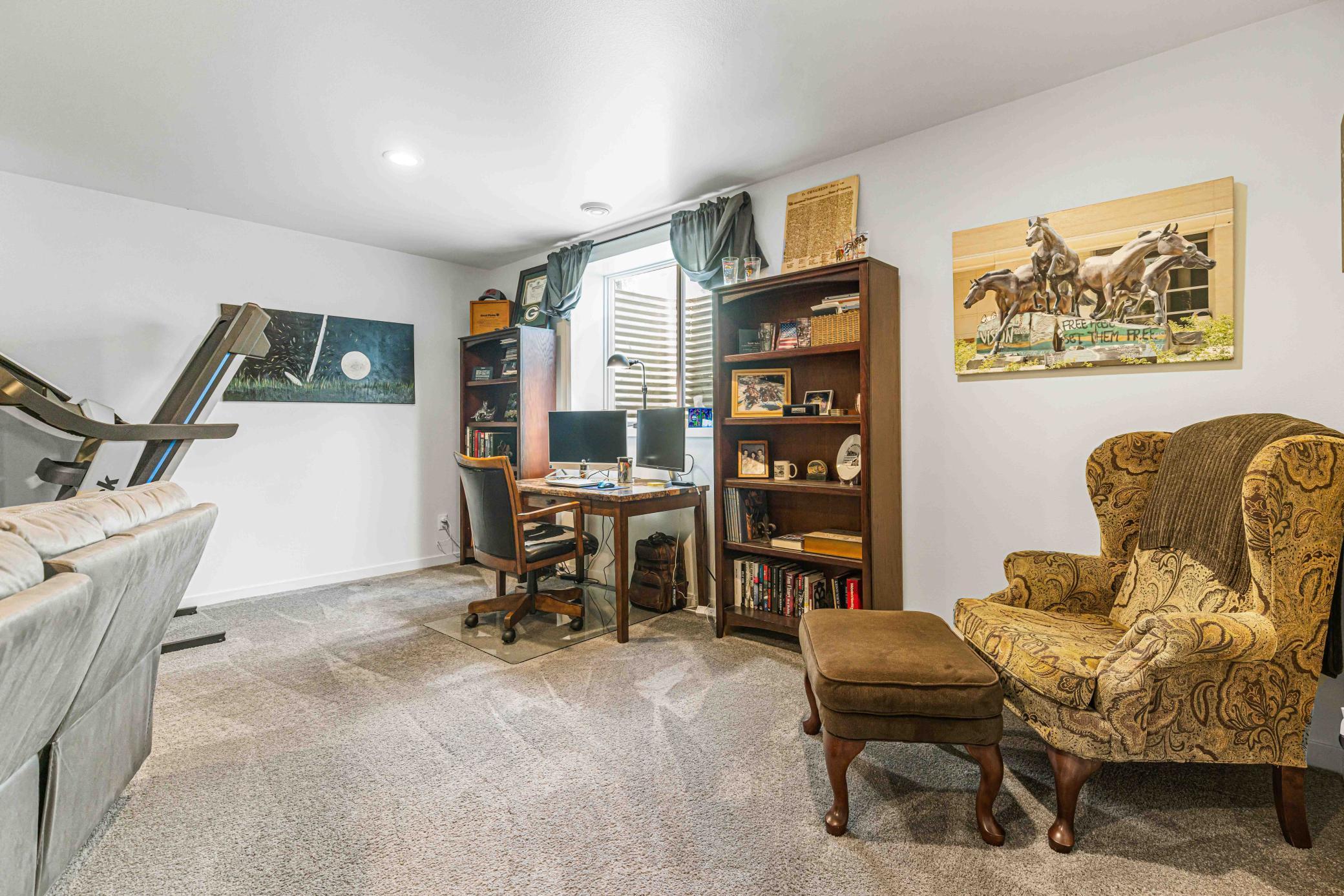 2020 single family home for sale at 1338 27th Avenue W in West Fargo, ND — 3 bed, 4 bath (photo 17 of 48)