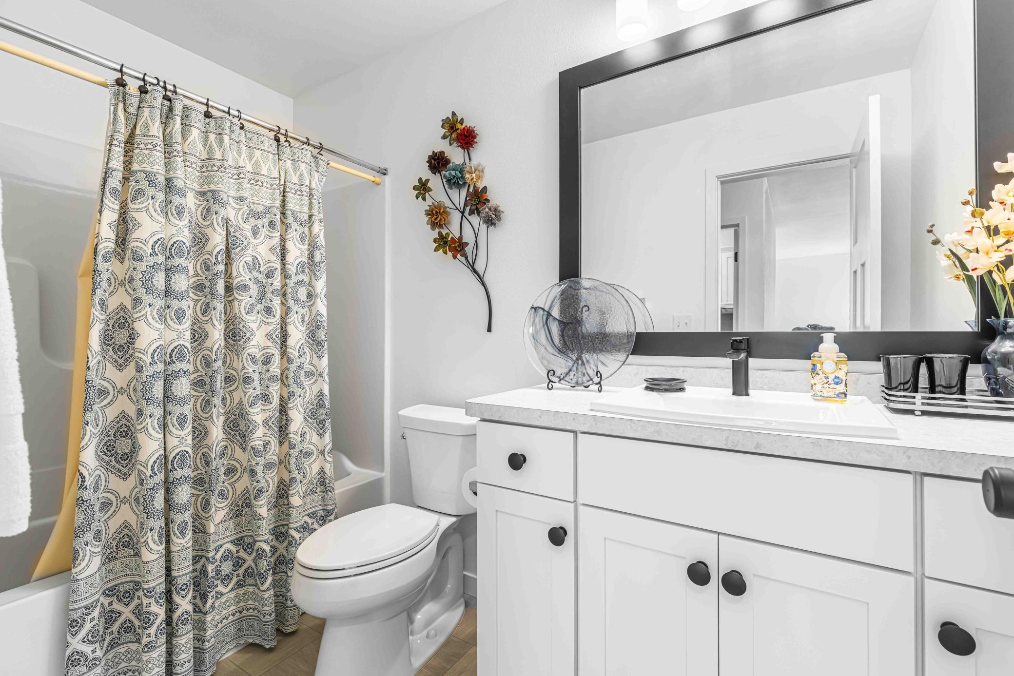 2020 single family home for sale at 1338 27th Avenue W in West Fargo, ND — 3 bed, 4 bath (photo 22 of 48)