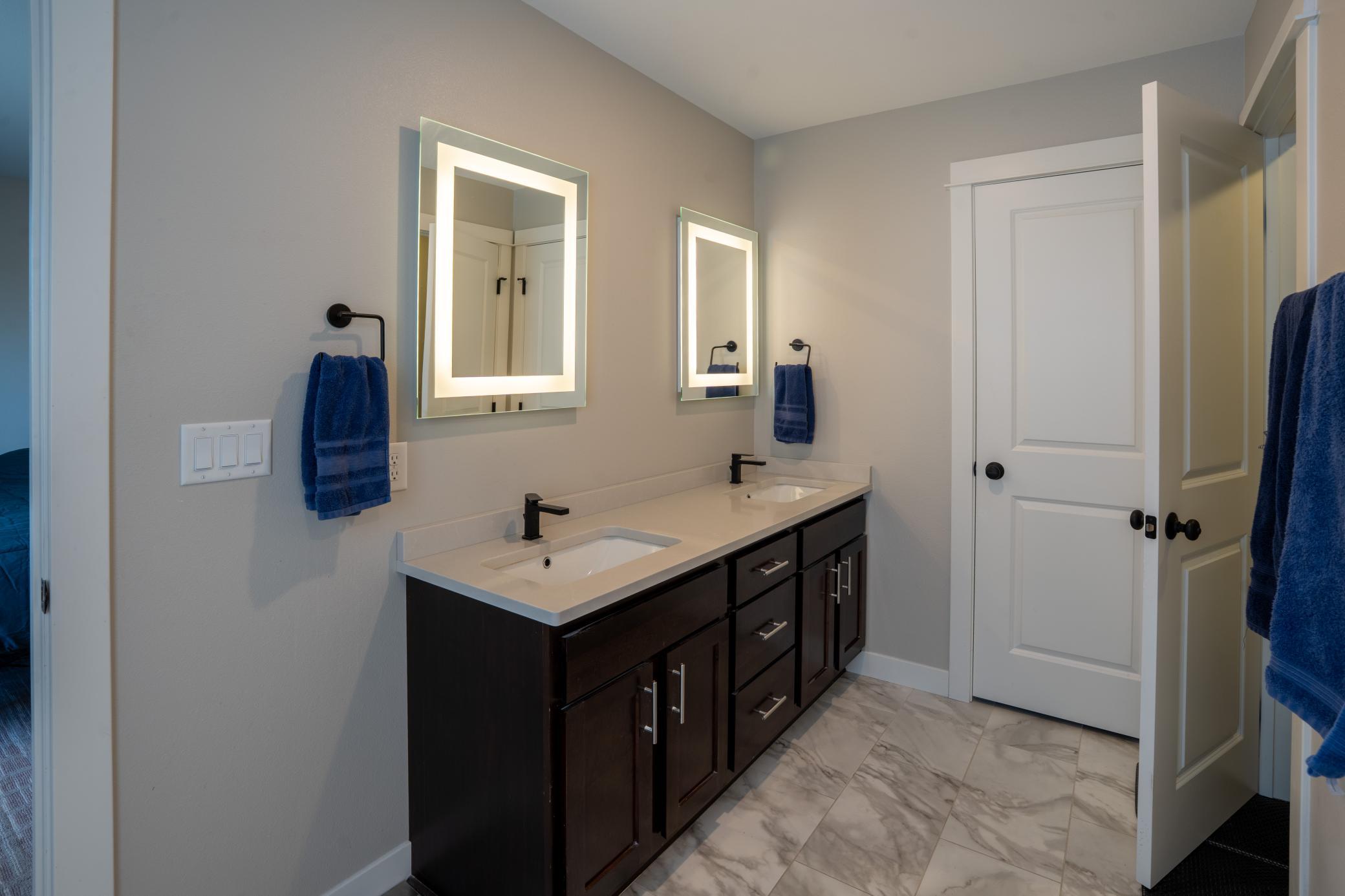 2020 townhouse for sale at 5831 41st Street S in Fargo, ND — 3 bed, 3 bath (photo 19 of 38)