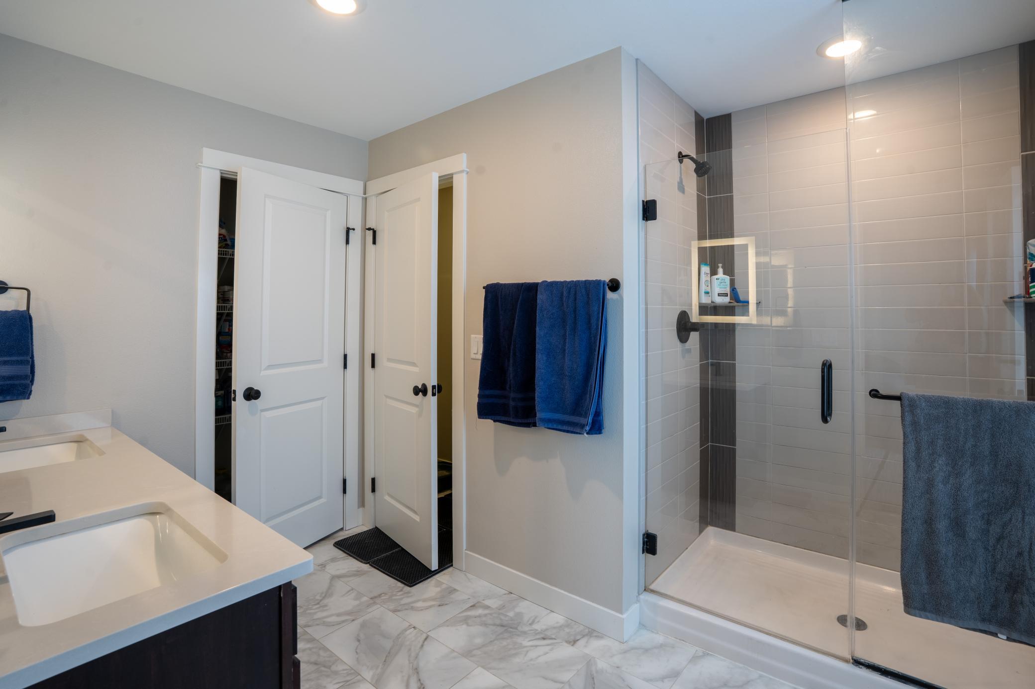 2020 townhouse for sale at 5831 41st Street S in Fargo, ND — 3 bed, 3 bath (photo 22 of 38)