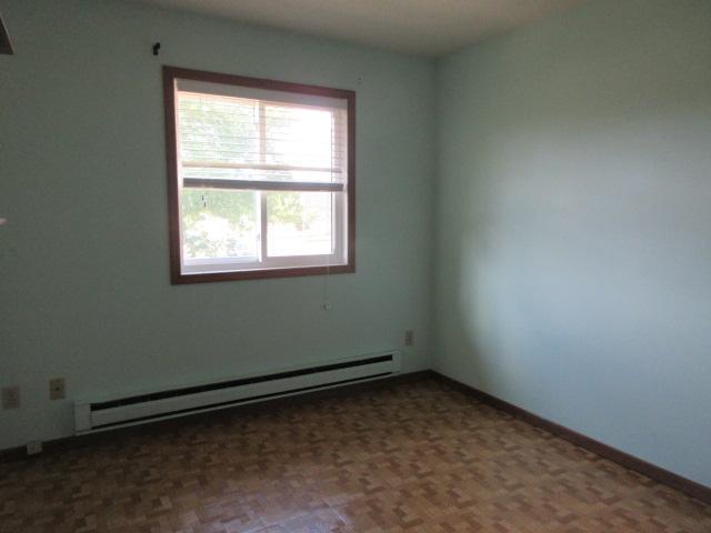 1981 townhouse for sale at 2001 Park Boulevard S in Fargo, ND — 3 bed, 2 bath (photo 22 of 42)