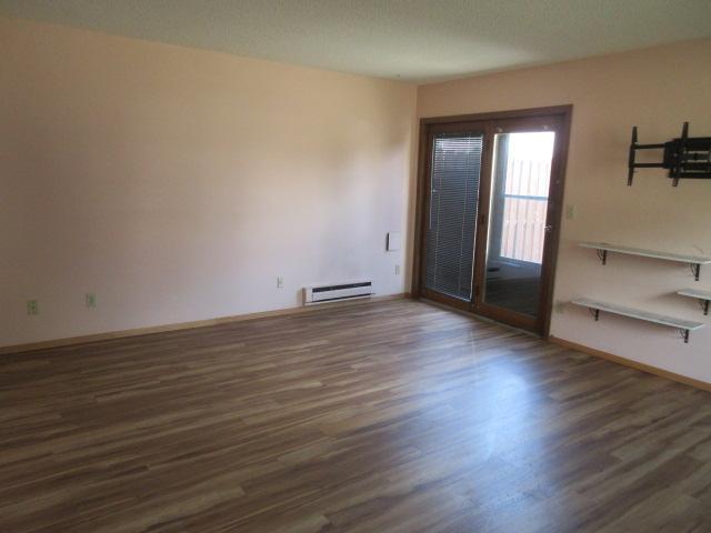 1981 townhouse for sale at 2001 Park Boulevard S in Fargo, ND — 3 bed, 2 bath (photo 30 of 42)