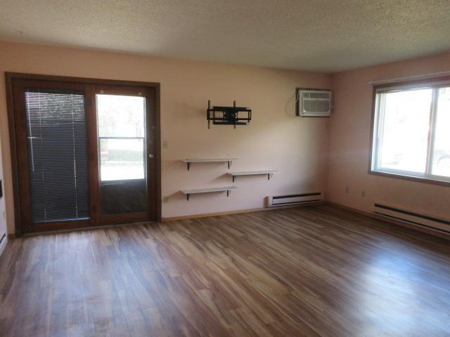 1981 townhouse for sale at 2001 Park Boulevard S in Fargo, ND — 3 bed, 2 bath (photo 32 of 42)