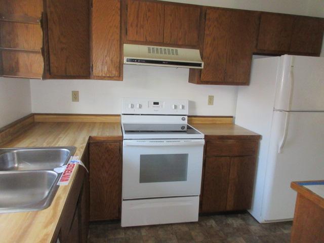 1981 townhouse for sale at 2001 Park Boulevard S in Fargo, ND — 3 bed, 2 bath (photo 39 of 42)