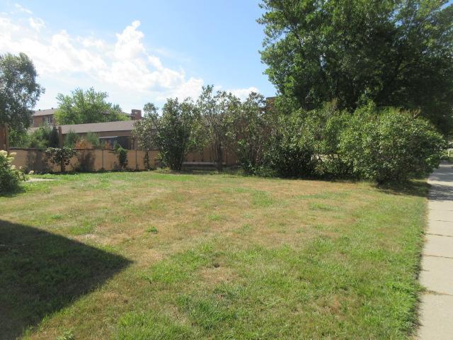 1981 townhouse for sale at 2001 Park Boulevard S in Fargo, ND — 3 bed, 2 bath (photo 7 of 42)