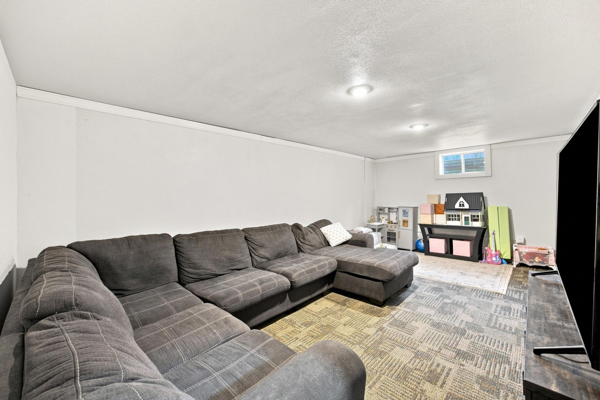 1955 single family home for sale at 1408 13th Street N in Moorhead, MN — 3 bed, 2 bath (photo 16 of 28)