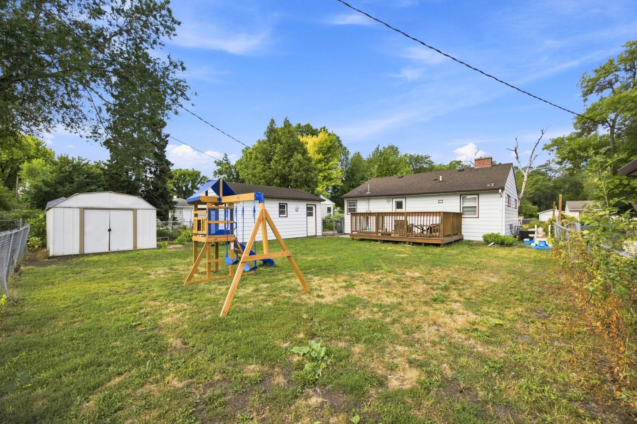 1955 single family home for sale at 1408 13th Street N in Moorhead, MN — 3 bed, 2 bath (photo 26 of 28)