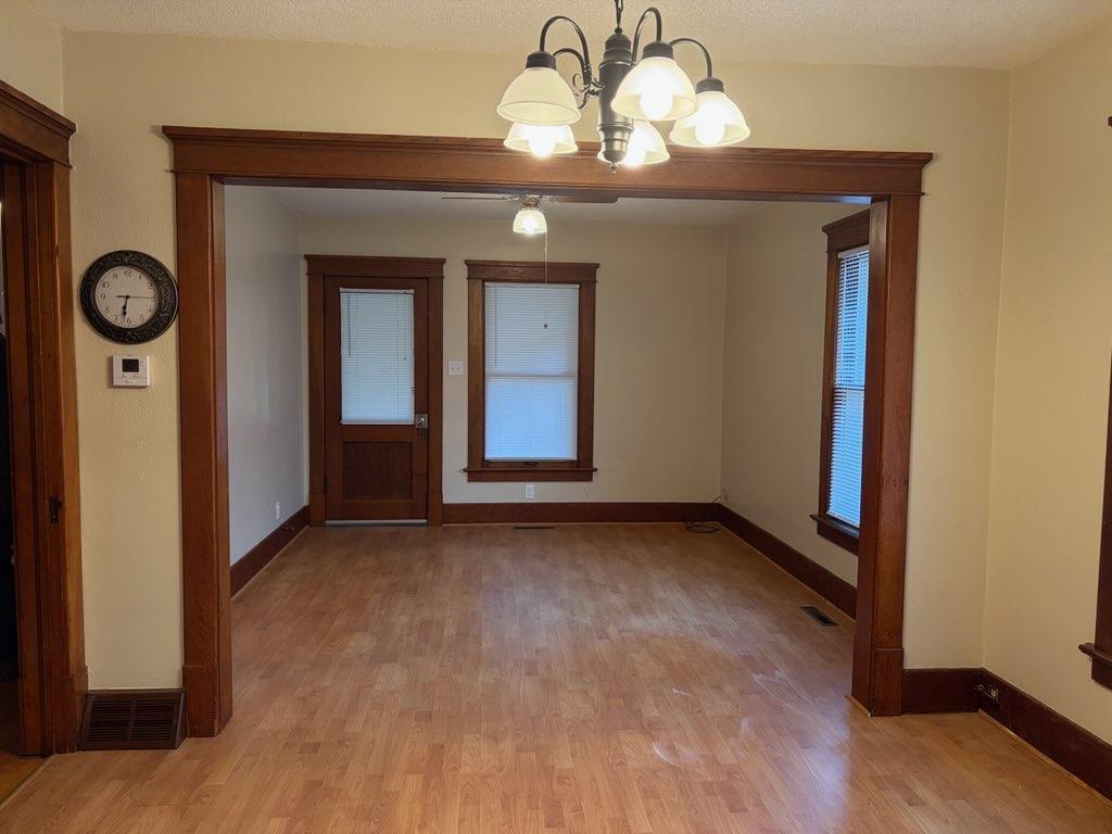 1910 single family home for sale at 209 6th Street SE in Barnesville, MN — 2 bed, 2 bath (photo 12 of 31)