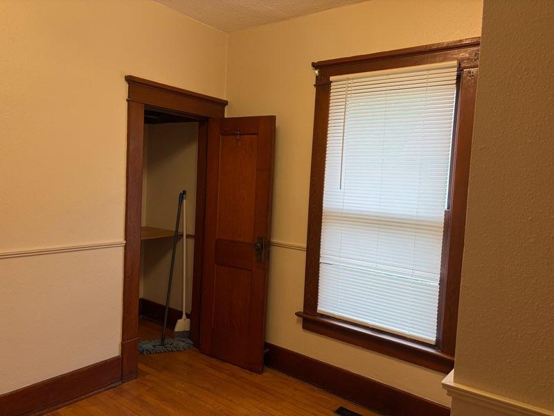 1910 single family home for sale at 209 6th Street SE in Barnesville, MN — 2 bed, 2 bath (photo 14 of 31)