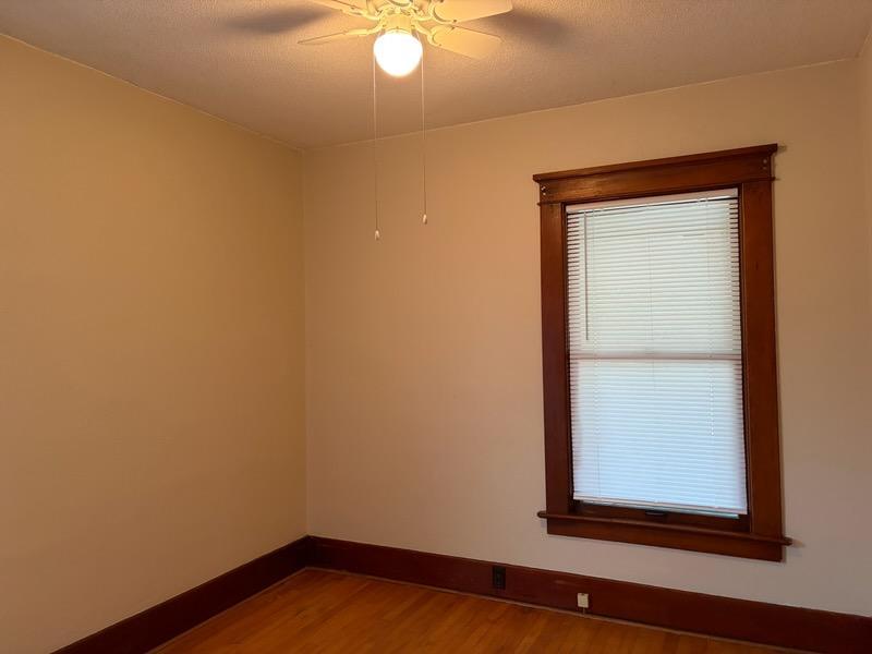 1910 single family home for sale at 209 6th Street SE in Barnesville, MN — 2 bed, 2 bath (photo 18 of 31)