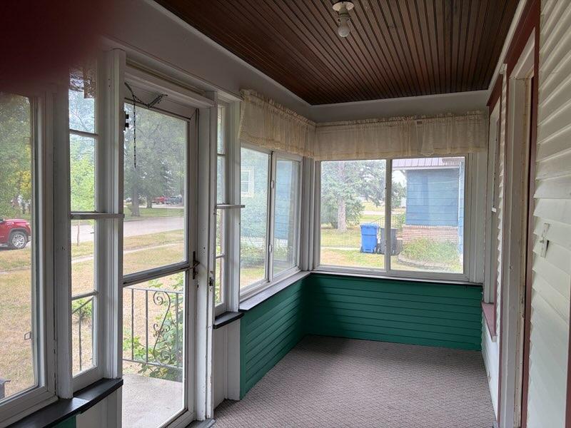 1910 single family home for sale at 209 6th Street SE in Barnesville, MN — 2 bed, 2 bath (photo 21 of 31)