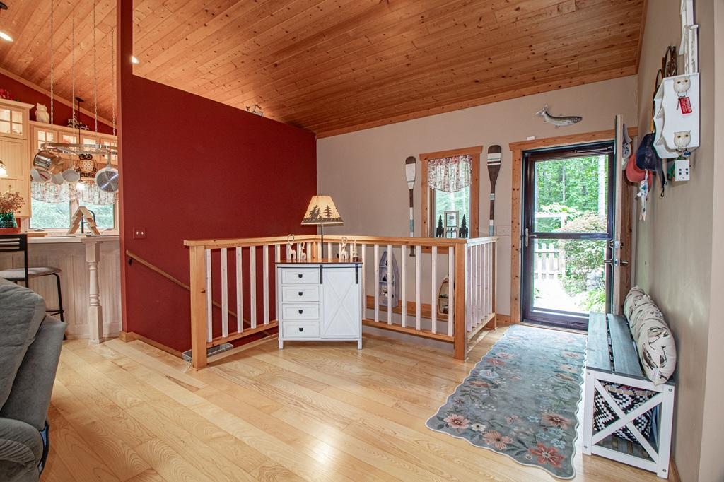 2004 single family home for sale at 7160 County Road 58 NE in Outing, MN — 3 bed, 3 bath (photo 7 of 42)