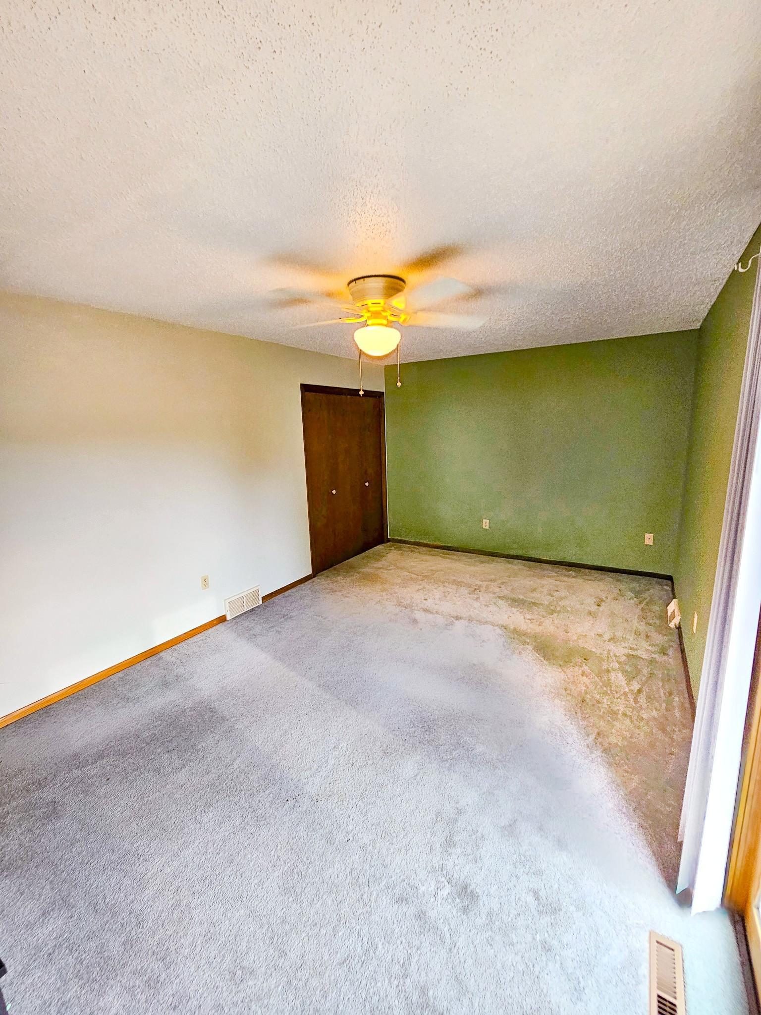 1978 condo for sale at 3014 17th Street S in Moorhead, MN — 3 bed, 2 bath (photo 13 of 29)