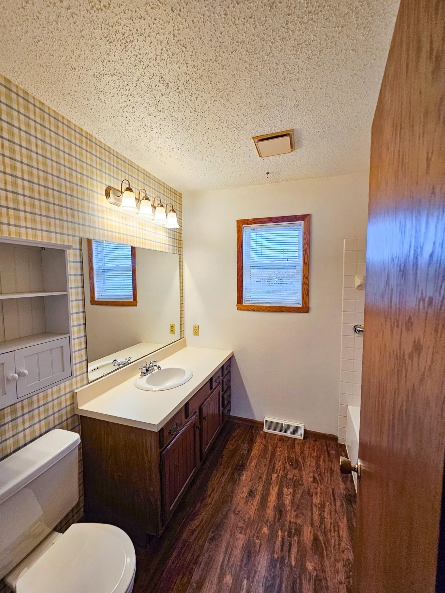 1978 condo for sale at 3014 17th Street S in Moorhead, MN — 3 bed, 2 bath (photo 15 of 29)