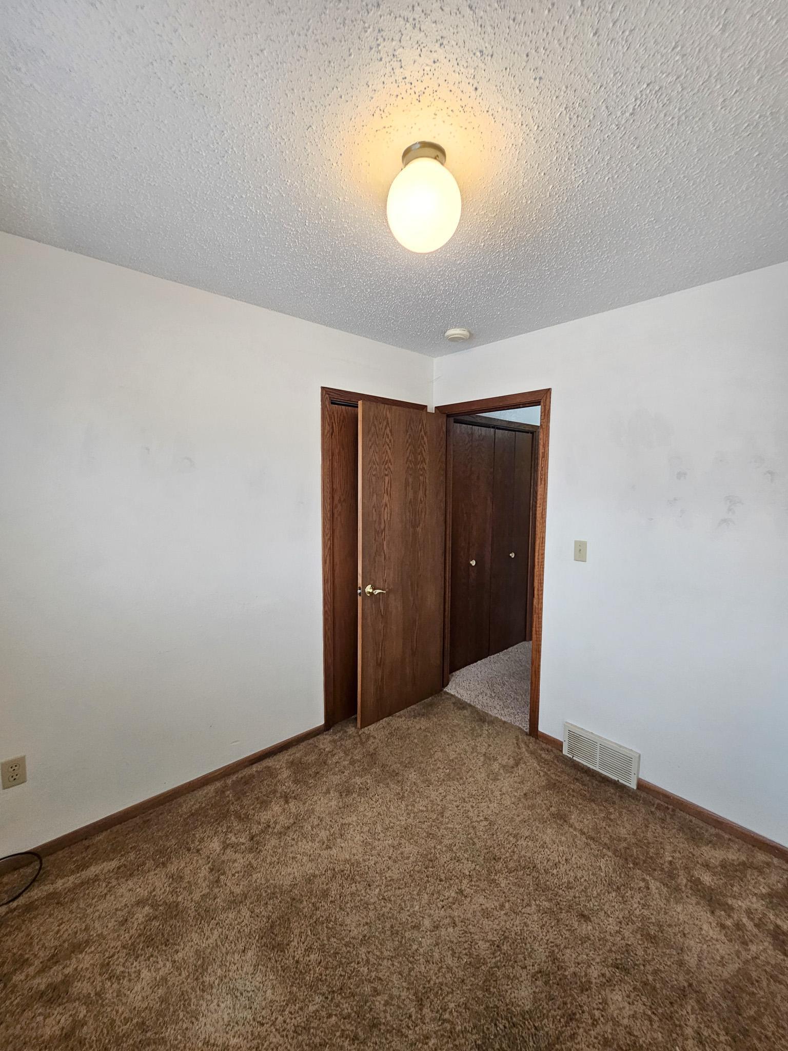 1978 condo for sale at 3014 17th Street S in Moorhead, MN — 3 bed, 2 bath (photo 19 of 29)