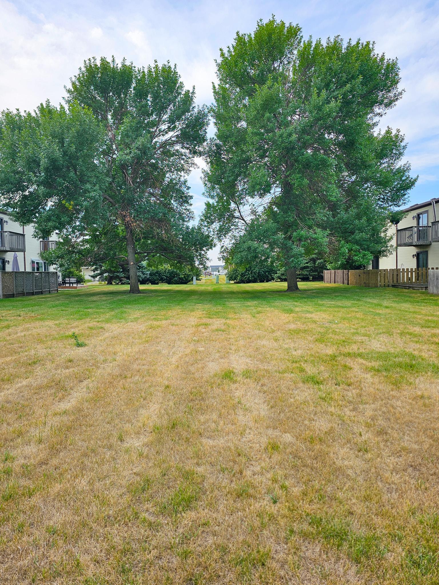 1978 condo for sale at 3014 17th Street S in Moorhead, MN — 3 bed, 2 bath (photo 27 of 29)