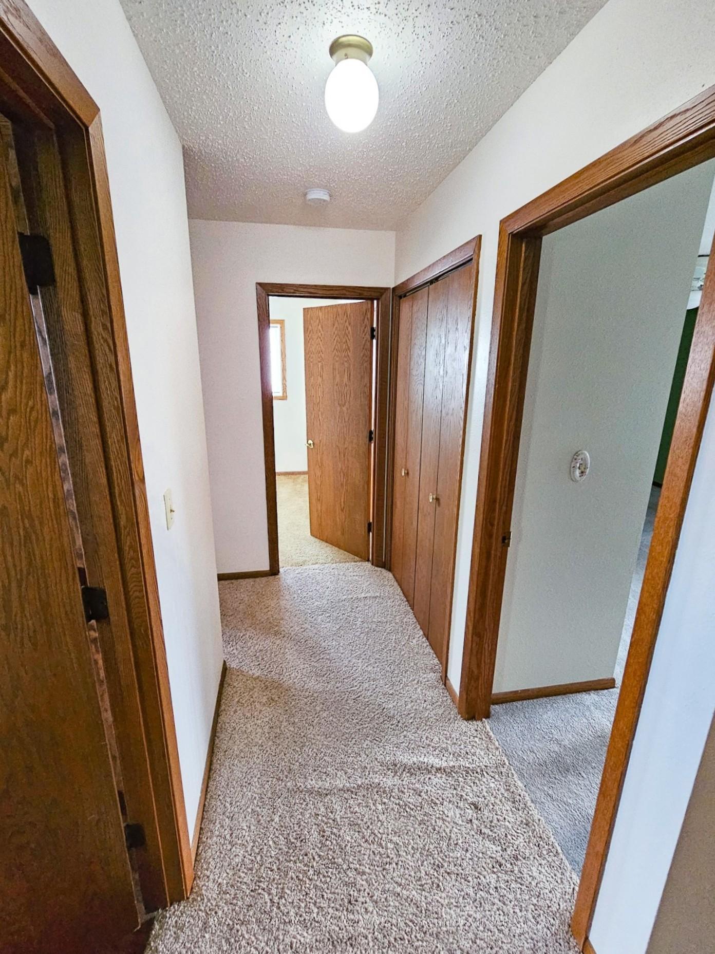 1978 condo for sale at 3014 17th Street S in Moorhead, MN — 3 bed, 2 bath (photo 10 of 29)