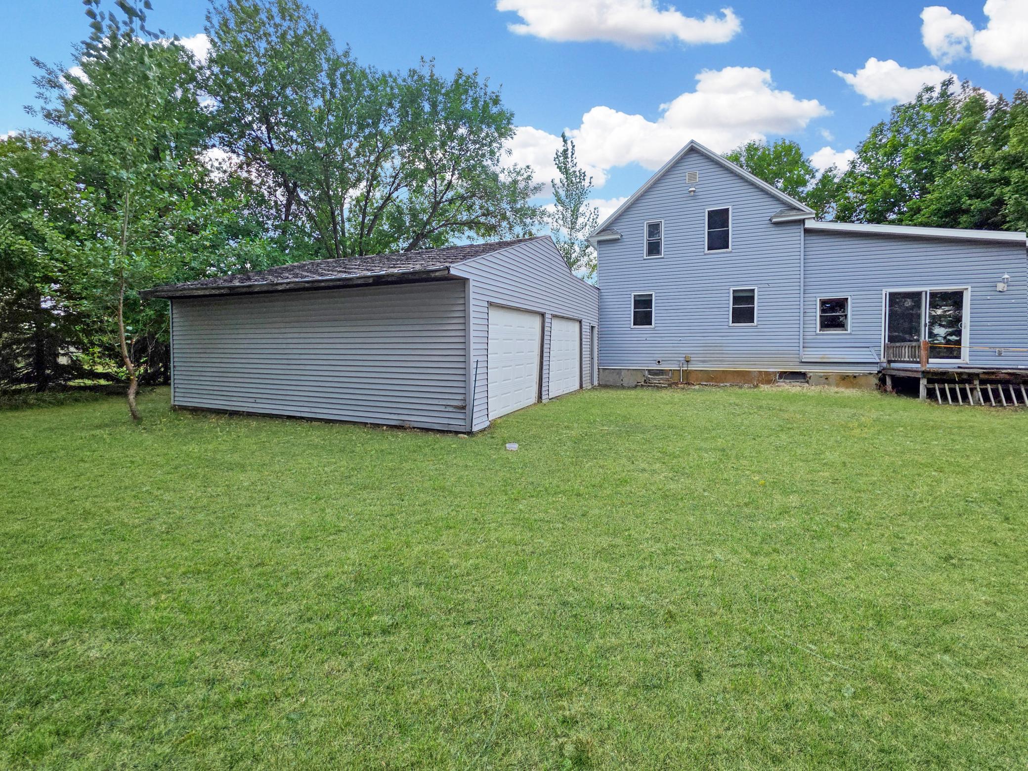 2005 single family home for sale at 2955 390th Street in Foxhome, MN — 4 bed, 1 bath (photo 2 of 16)