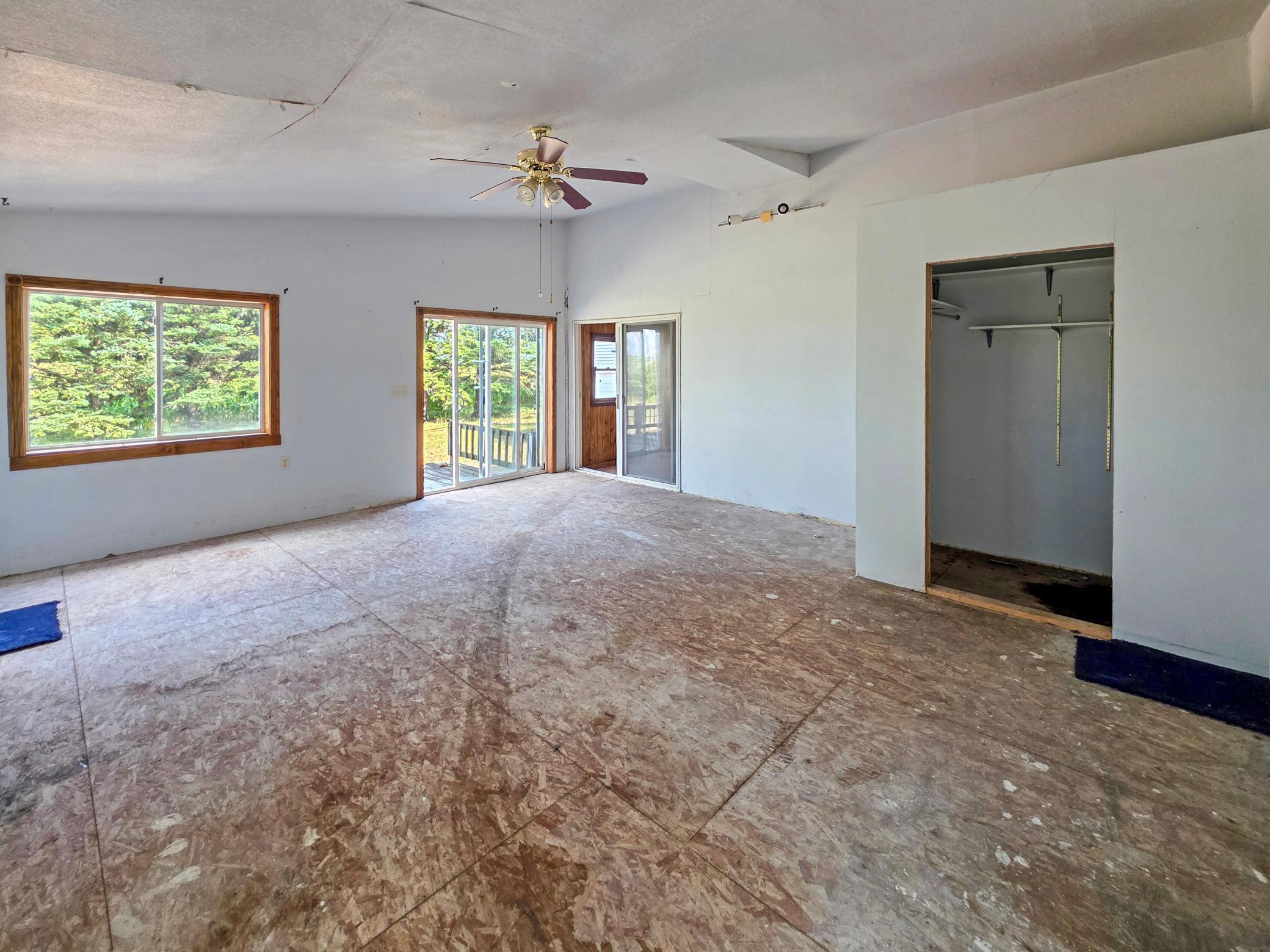 2005 single family home for sale at 2955 390th Street in Foxhome, MN — 4 bed, 1 bath (photo 3 of 16)