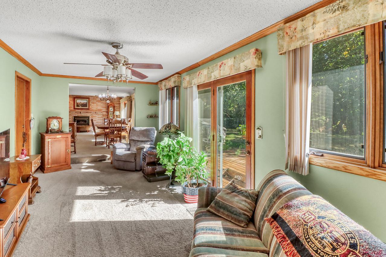 1961 single family home for sale at 813 Oak Street in West Fargo, ND — 3 bed, 3 bath (photo 33 of 63)