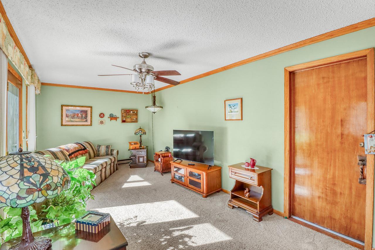 1961 single family home for sale at 813 Oak Street in West Fargo, ND — 3 bed, 3 bath (photo 34 of 63)