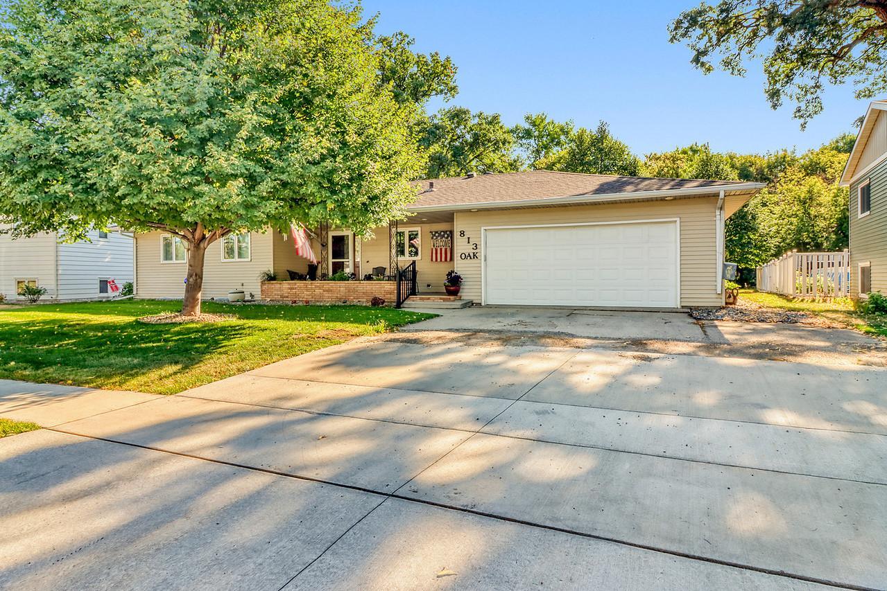 813 Oak Street, West Fargo, ND 58078 open house