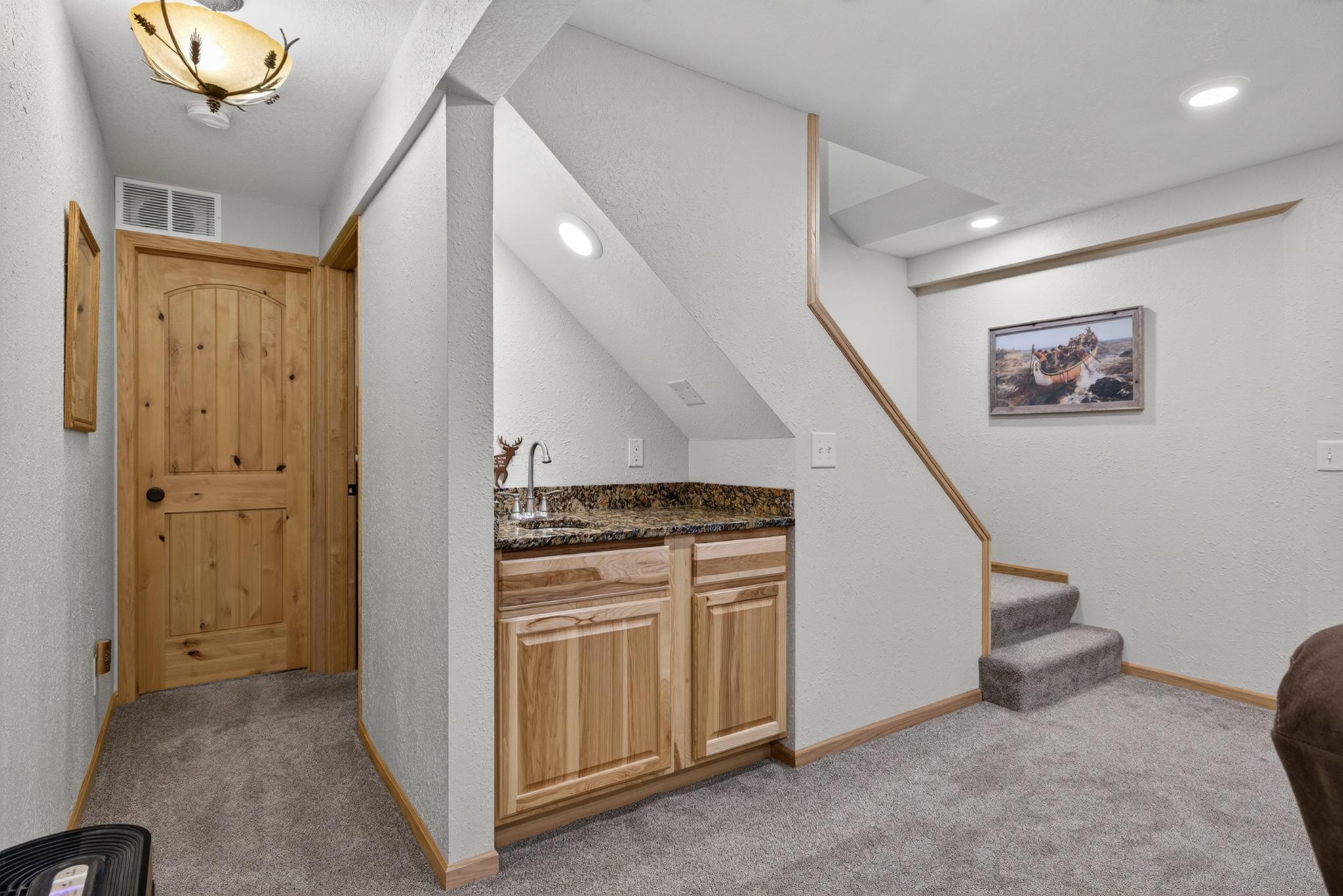 1999 single family home for sale at 6108 Bittersweet Lane in Nisswa, MN — 4 bed, 2 bath (photo 19 of 43)