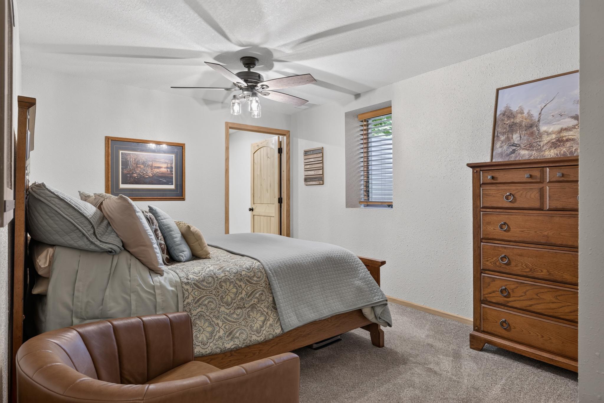 1999 single family home for sale at 6108 Bittersweet Lane in Nisswa, MN — 4 bed, 2 bath (photo 22 of 43)